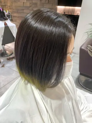 ミディアム カラー 川越 輝梨奈のヘアスタイル