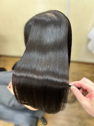 ロング みやたゆうき 髪質改善講師のヘアスタイル