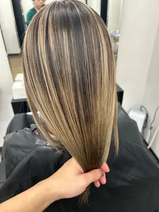 ミディアム カラー 下妻 カラーエクステ難波のヘアスタイル