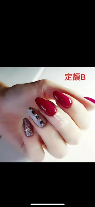 ミディアム ネイル 長さ出し専門 nynaのネイルデザイン