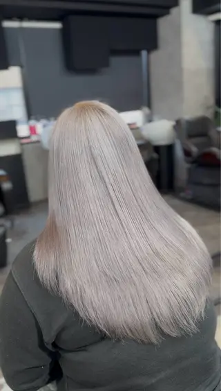 セミロング カラー hair &eye LAWE.店長のヘアスタイル