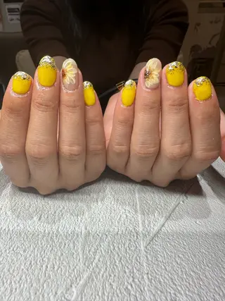 ネイル Tanemoto所属・Ueda Rieのネイルデザイン