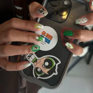 ネイル amunail所属・浦川 歩のネイルデザイン