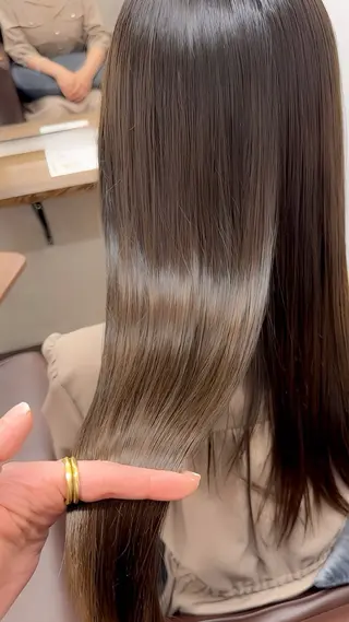 ロング 髪質改善🪽半個室 サロン新宿3丁目のヘアスタイル