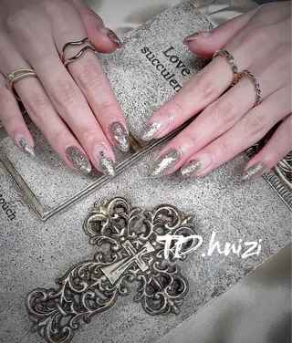 ミディアム めぐみのネイルサロン 惠のネイルデザイン