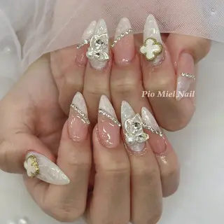 セミロング Pio Mielのネイルデザイン