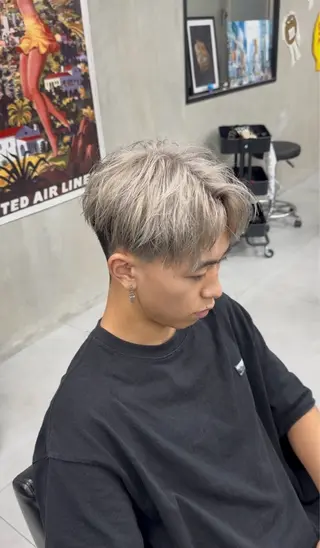 ミディアム カラー メンズ Buzzy 大畠　慎三郎のヘアスタイル