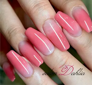 ミディアム salon Dahlia所属・salon Dahliaのネイルデザイン