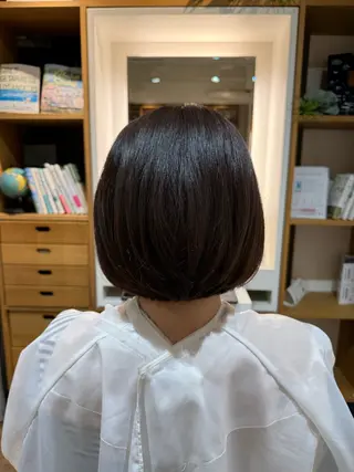 ミディアム カラー afloatkobe所属・美髪/髪質改善 川口凌弥のヘアスタイル