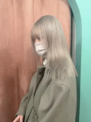 セミロング LAME所属・RU NAのヘアスタイル