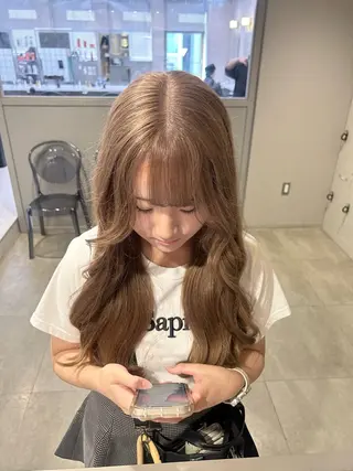 カラー 透明感ベージュ🤎 ナチュラルレイヤーのヘアスタイル