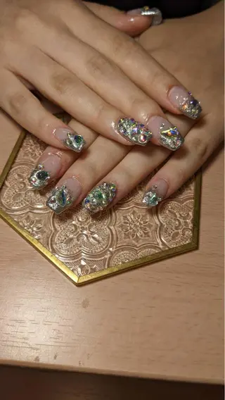 ネイル フラワー ムーンのネイルデザイン