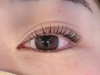 マツエク・マツパ tiara茶屋町店所属・みく/ tiara茶屋町店のマツエク・マツパデザイン