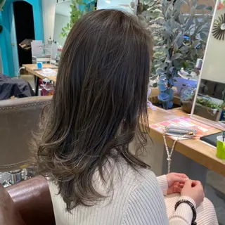 ロング カラー 透明感カラー🌈 菊池 結衣のヘアスタイル