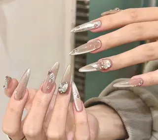 ネイル THE ONE 山本のネイルデザイン