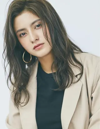 セミロング カラー haconeco【ハコネコ】所属・小川 舜人のヘアスタイル