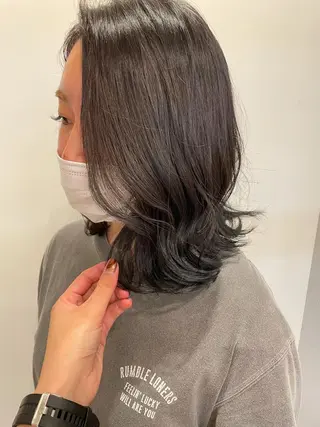 ミディアム カノエ 乃木店のヘアスタイル