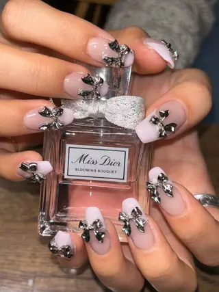 ネイル NICO nail中野所属・辻 果楠のネイルデザイン