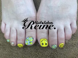 ネイル Nailsalon Reine所属・玉栄 伶奈のネイルデザイン