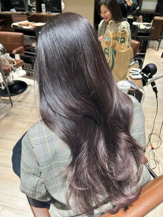 ロング 🎀大竹美侑／顔まわ りカット／レイヤーのヘアスタイル