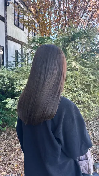 ロング カラー ルプラボウ/梨菜/ ハイトーン/ブリーチのヘアスタイル