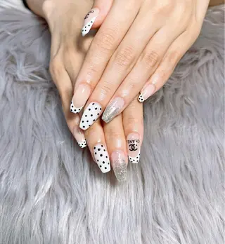 ネイル R yukiのネイルデザイン