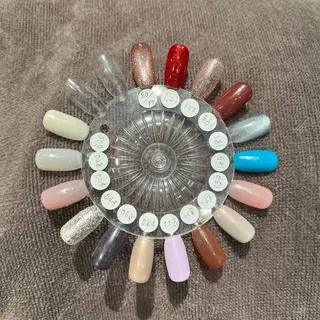 ネイル ICHIRIN千葉店所属・谷口 結菜のネイルデザイン