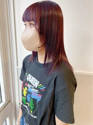 ミディアム カラー 齋藤 咲のヘアスタイル