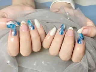 ネイル Lucky Nail Studioのネイルデザイン