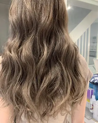ロング カラー ヘアアレンジ 🎨カラー満足度 500%💫ヅル💫のヘアスタイル