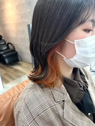 ショート 店長🩷艶カラー 🧡💛リサ🫧のヘアスタイル