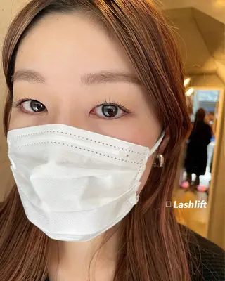 マツエク・マツパ Sue eyelash&eyebrow所属・Shigeno Hikaruのマツエク・マツパデザイン