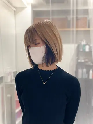 ショート カラー GaKu/ハイトーン /ブリーチ/レイヤーのヘアスタイル