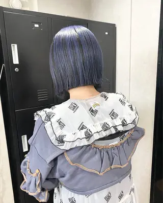 ミディアム _White所属・ＳＨＩ ＺＵのヘアスタイル