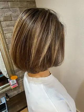 ショート カラー 美髪 カラーリストのヘアスタイル