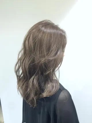 ミディアム カラー AMI Hair  supply所属・髪質改善カラー 韓国風レイヤーのヘアスタイル