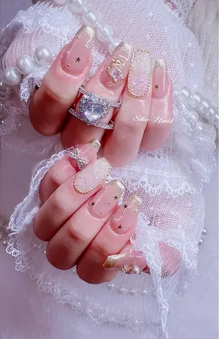 ネイル She   Nail所属・ISA_ BELLAのネイルデザイン