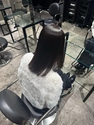 ミディアム 縮毛矯正⚡️ 中村璃音のヘアスタイル