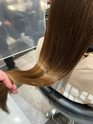 セミロング カラー メンズヘア特化 崎田 成人のヘアスタイル