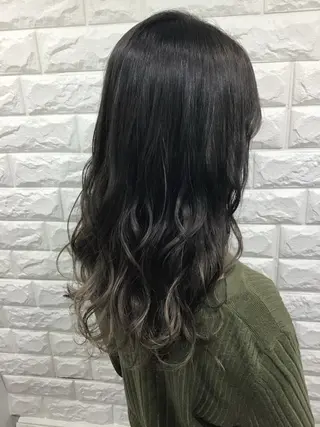 ロング カラー 🤍透明感カラー🤍 Moeのヘアスタイル
