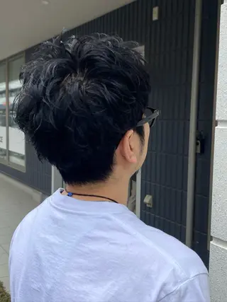 カラー メンズ 黒崎 大地のヘアスタイル
