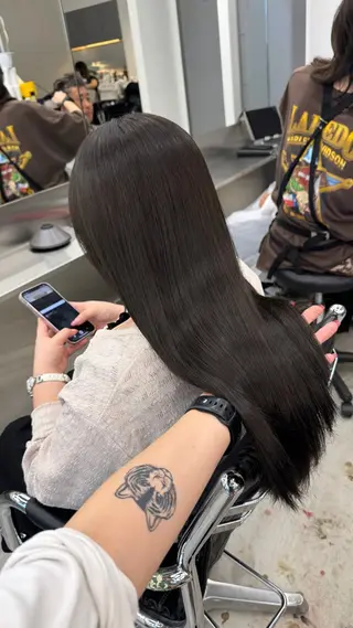 ロング カラー LIT.所属・レイヤーカット🎀 モデル施術◎吉村麻佳のヘアスタイル