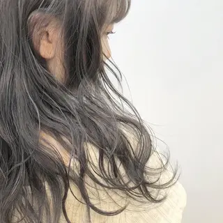 セミロング kai .のヘアスタイル
