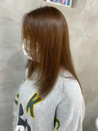 ロング カラー 岡田 駿也のヘアスタイル