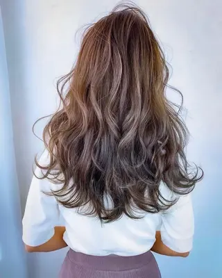 ロング 沖丸 凌太のヘアスタイル