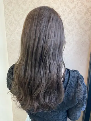 ロング ヒヨシ ルナのヘアスタイル
