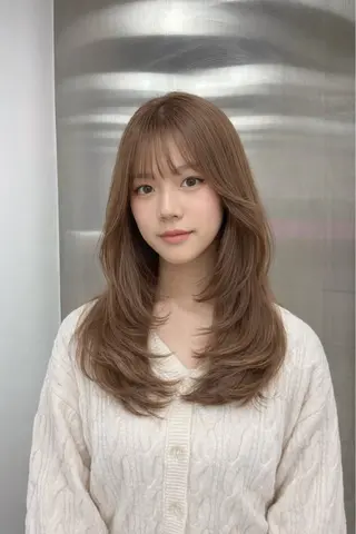 カラー 透明感ベージュ🤎 ナチュラルレイヤーのヘアスタイル