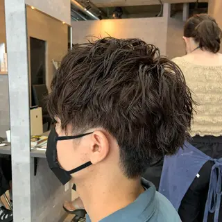 パーマ メンズ _WHITE所属・ダウンパーマ 曲がる縮毛矯正のヘアスタイル