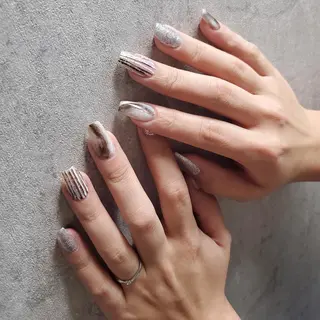 ネイル nailstudio eviz新宿店のネイルデザイン