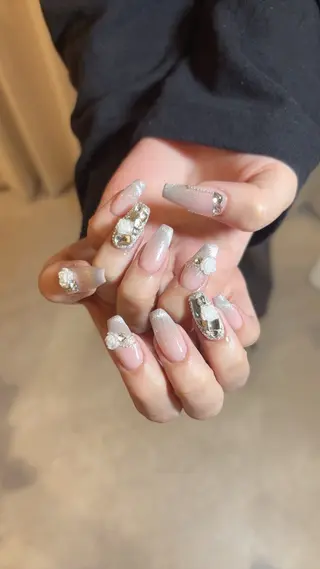 ネイル fein. rion☁️のネイルデザイン